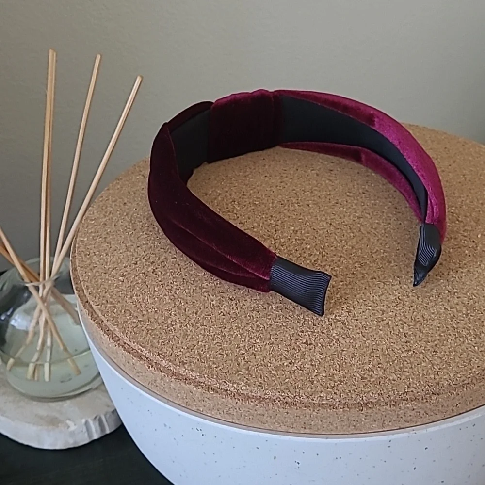 Velvet wrapped knotted handband